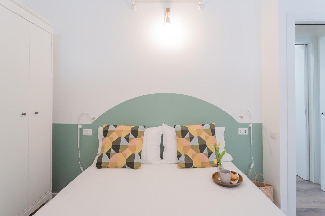 A Step From The Dome Apartment By Rent All Комо Екстер'єр фото