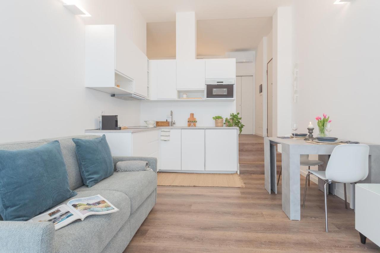 A Step From The Dome Apartment By Rent All Комо Екстер'єр фото