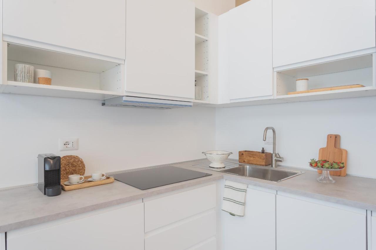 A Step From The Dome Apartment By Rent All Комо Екстер'єр фото